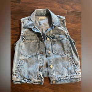 Madewell M Jean vest